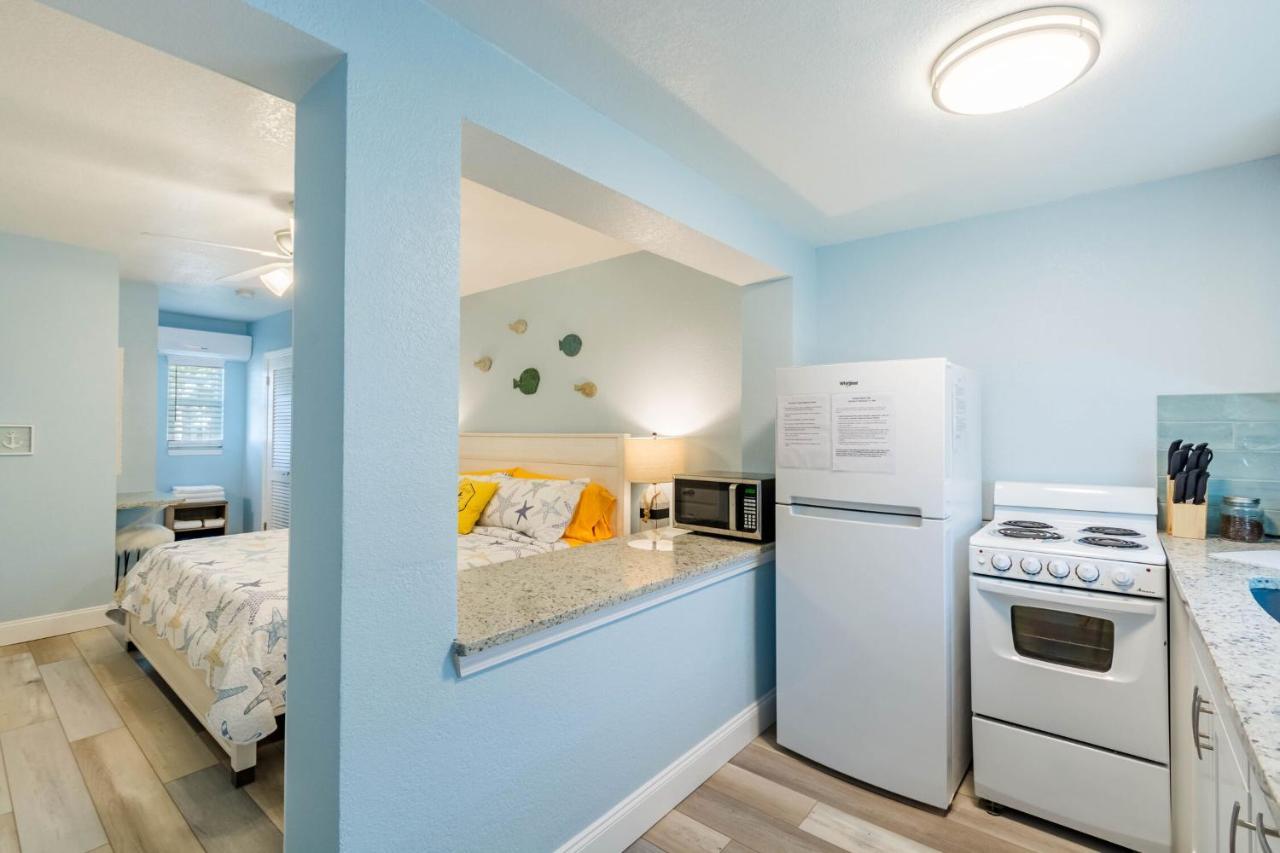 Upham Beach Inn St. Pete Beach Eksteriør bilde